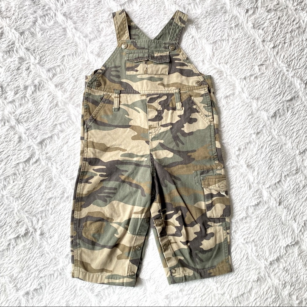 PARISIAN BEBE camo overalls